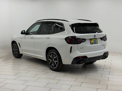 Used 2024 BMW X3 xDrive30i w/ Premium Package image 2