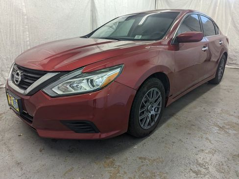Used 2016 Nissan Altima 2.5 S w/ Power Driver Seat Package image 2