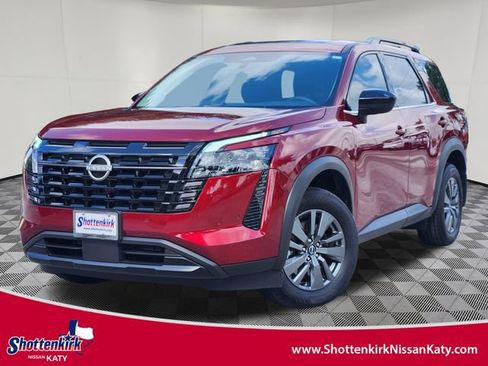 Used 2026 Nissan Pathfinder SV w/ SV Premium Package FWD image 1