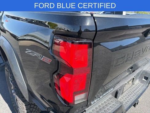 Used 2024 Chevrolet Colorado ZR2 w/ ZR2 Convenience Package III AWD/4WD image 28