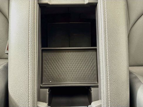 Certified 2025 Toyota Grand Highlander FWD image 34