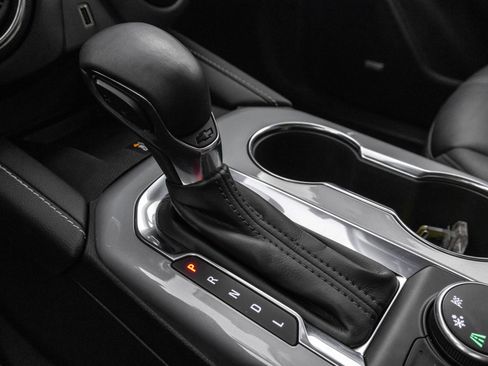 Certified 2023 Chevrolet Blazer LT w/ Sound & Technology Package FWD image 34