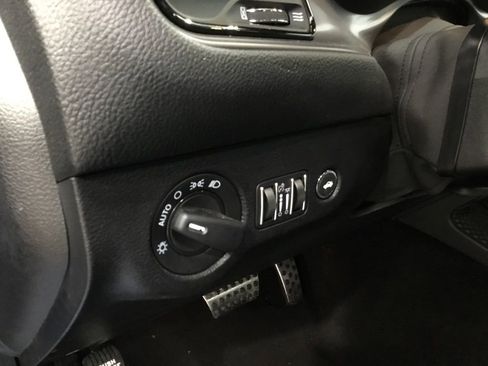 Used 2023 Dodge Challenger R/T w/ Blacktop Package image 9