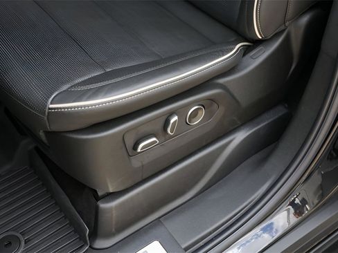 Used 2024 Cadillac Escalade Sport w/ Touring Package image 8