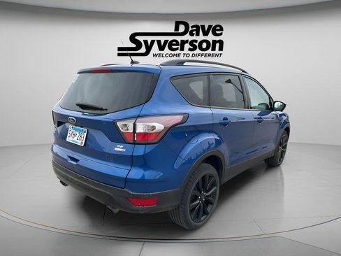 Used 2018 Ford Escape SE w/ SE Sport Appearance Package image 4