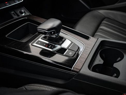 Used 2023 Audi Q5 2.0T Premium w/ Convenience Package image 37