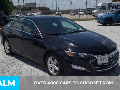 Used 2024 Chevrolet Malibu LT FWD image 2