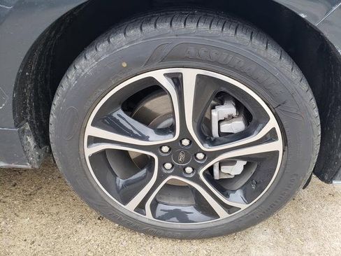 Used 2021 Ford Edge ST image 28