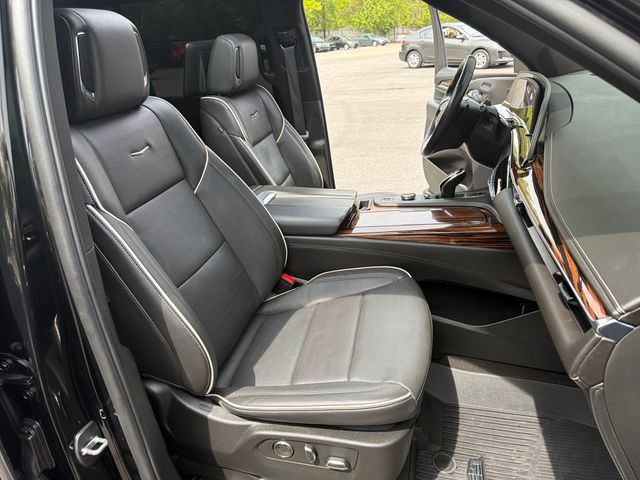 Used 2024 Cadillac Escalade ESV Premium Luxury w/ Performance Package AWD/4WD image 41