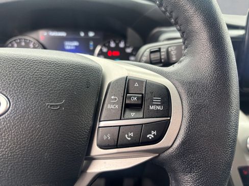 Certified 2023 Ford Explorer XLT w/ Equipment Group 202A image 15