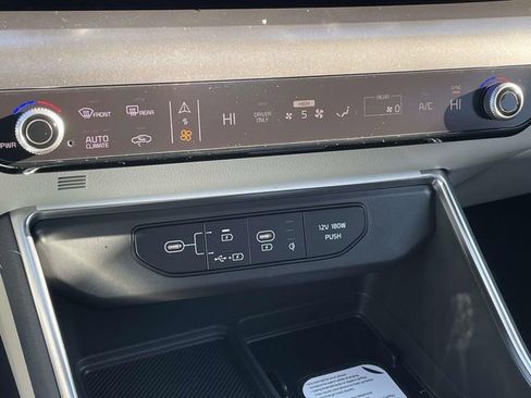 New 2026 Kia Carnival SX w/ SX Dark Edition Package image 38