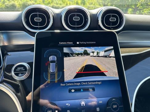 New 2025 Mercedes-Benz GLC 300 4MATIC image 23