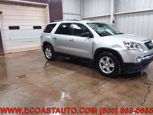 Used 2010 GMC Acadia SLE image 1