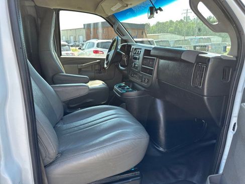 Used 2019 Chevrolet Express 2500 w/ Driver Convenience Package RWD image 26