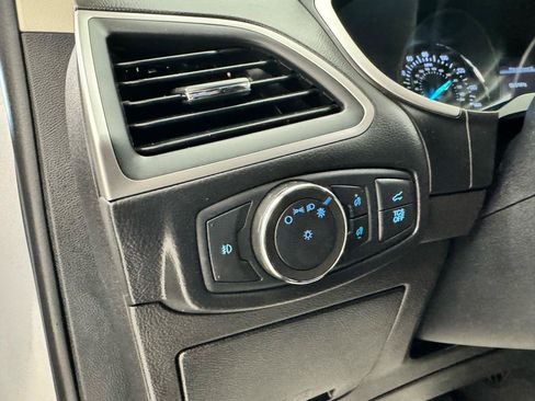 Used 2020 Ford Edge SEL w/ Convenience Package AWD/4WD image 15