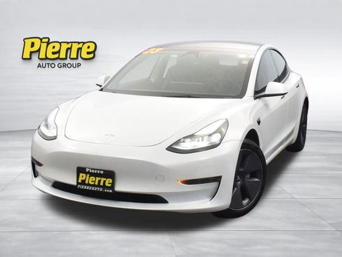 Used 2023 Tesla Model 3 Standard Range image 1