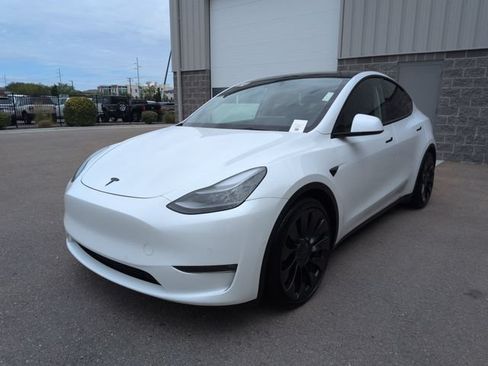 Used 2022 Tesla Model Y Performance AWD/4WD image 7