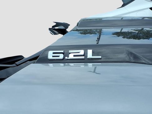 Used 2023 Chevrolet Silverado 1500 LT Trail Boss w/ LT Trail Boss Premium Package AWD/4WD image 8