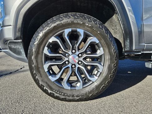 Used 2023 GMC Canyon Denali AWD/4WD image 13
