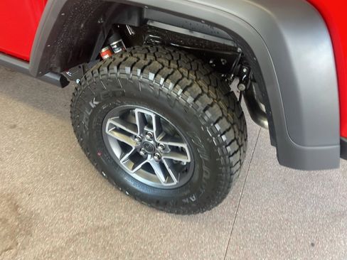 New 2026 Jeep Gladiator Mojave image 9