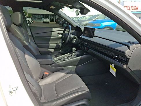 Used 2023 Honda Accord Sport image 7