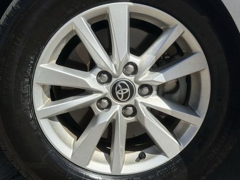 Used 2025 Toyota Camry LE FWD image 10