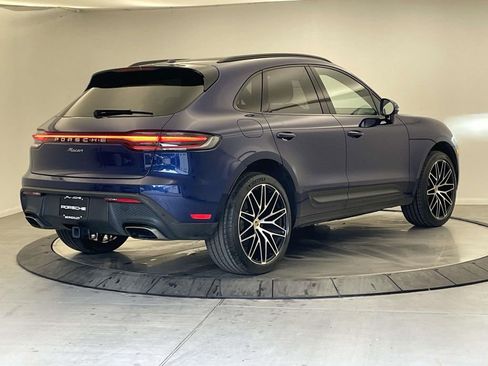 Certified 2022 Porsche Macan AWD/4WD image 7