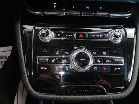 Used 2020 Lincoln Corsair Reserve image 35