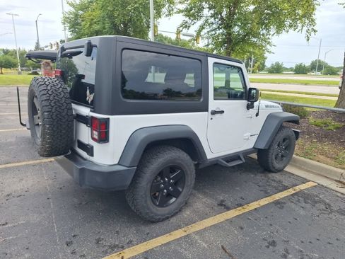 Used 2017 Jeep Wrangler Sport AWD/4WD image 5