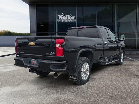 Used 2022 Chevrolet Silverado 3500 High Country w/ Z71 Off-Road Package AWD/4WD image 2