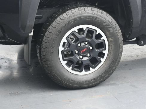 Used 2024 Toyota Tacoma TRD Off-Road AWD/4WD image 10