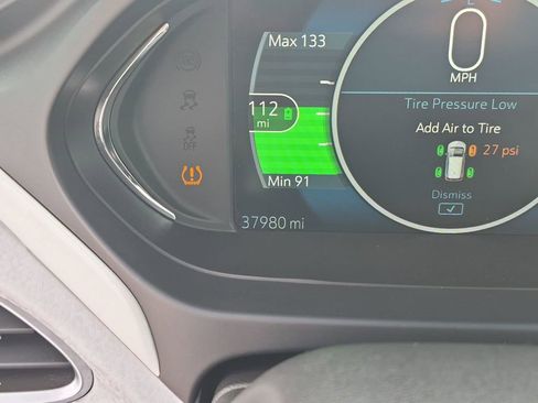 Used 2020 Chevrolet Bolt LT FWD image 15