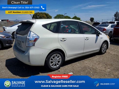 Used 2012 Toyota Prius V Three image 4