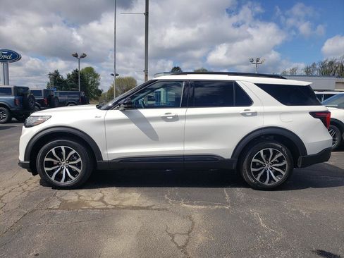 New 2026 Ford Explorer ST-Line AWD/4WD image 7