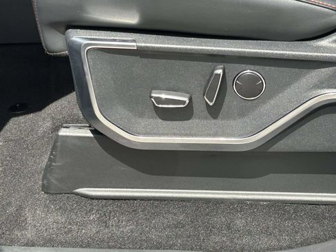 Used 2025 Ford F150 Raptor AWD/4WD image 19
