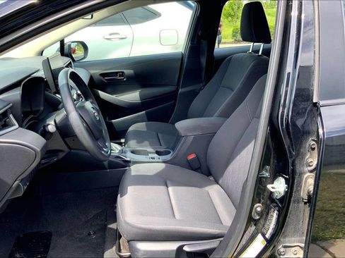 Used 2024 Toyota Corolla LE FWD image 9