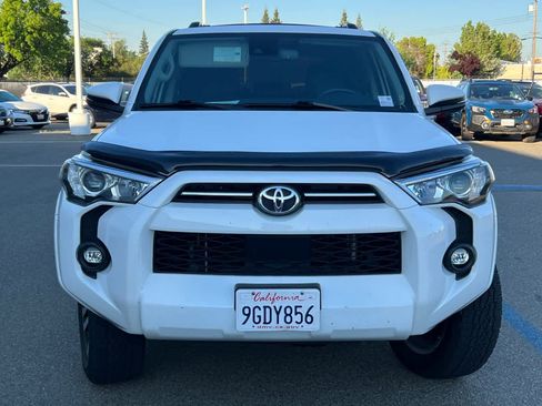 Used 2023 Toyota 4Runner SR5 Premium image 2