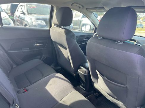 Used 2014 Chevrolet Cruze LT image 15