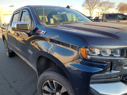 Used 2019 Chevrolet Silverado 1500 LT w/ Texas Edition image 8