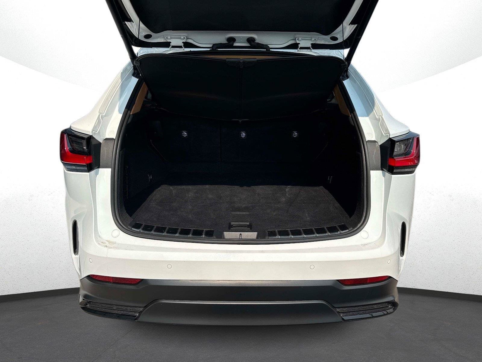 Certified 2026 Lexus NX 350 AWD image 11
