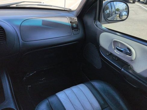 Used 2003 Ford F150 Harley-Davidson image 14