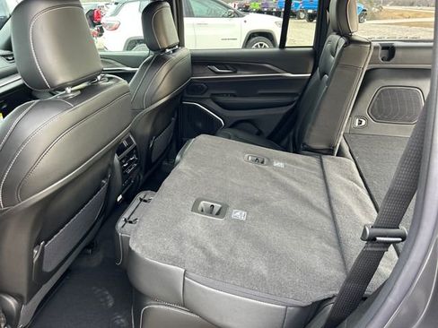 New 2026 Jeep Grand Cherokee Limited image 42