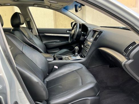 Used 2013 INFINITI G37 x Sedan w/ Premium Pkg image 22