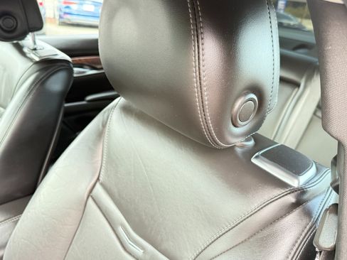 Used 2013 Cadillac XTS Premium image 14