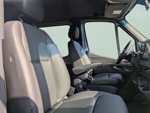 New 2025 Mercedes-Benz Sprinter 2500 image 7