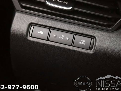 Certified 2024 Nissan Altima 2.5 SV FWD image 26