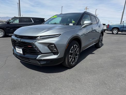 Used 2024 Chevrolet Blazer RS w/ Driver Confidence II Package image 7