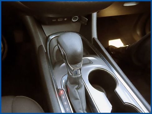 Used 2023 Chevrolet Malibu LT FWD image 16