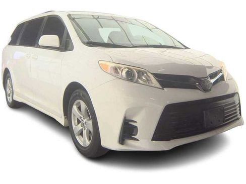 Used 2020 Toyota Sienna LE FWD image 3
