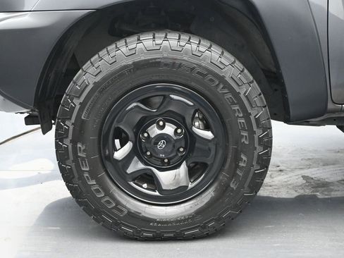 Used 2012 Toyota Tacoma 4x4 Access Cab V6 image 10